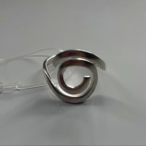 Sterling Silver Size 8 swirl ring